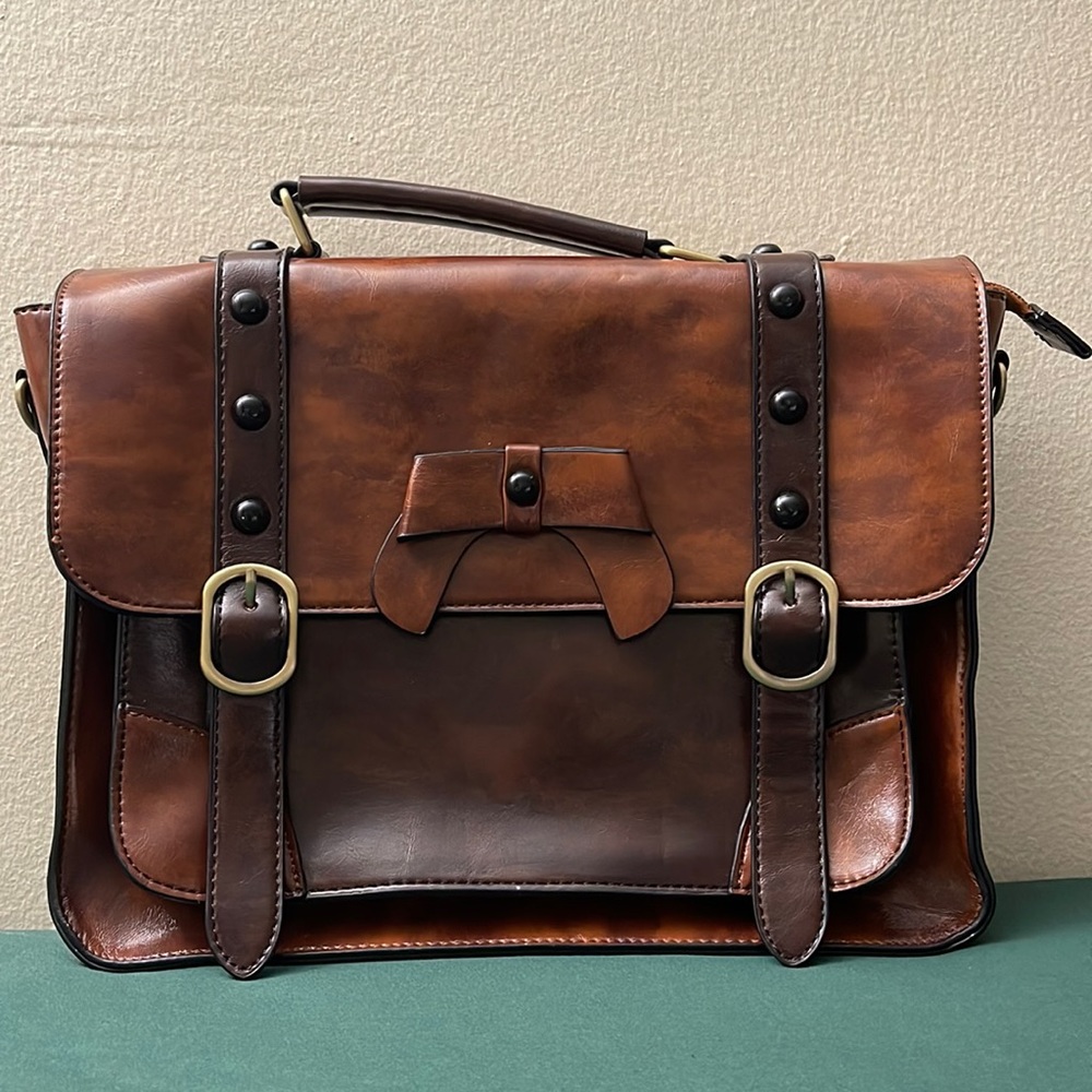 Woman’s messenger bag